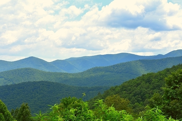 blue ridge mountain views from blue ridge parkway