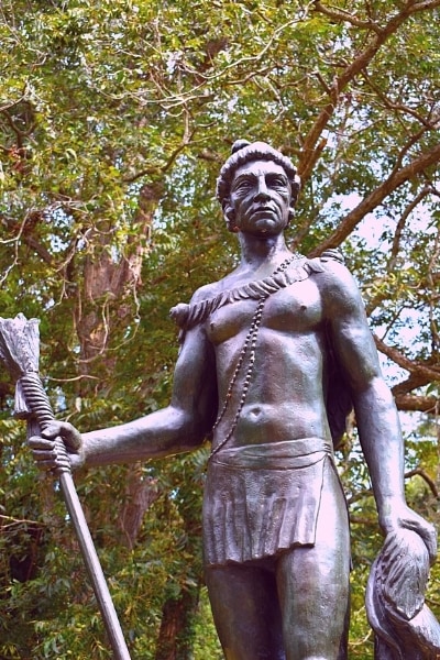 Metal statue of Cassique, Native American chief who befriended the Charles Town settlers