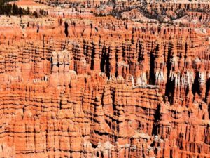 Read more about the article Where to Stay Between Zion and Bryce Canyon National Parks